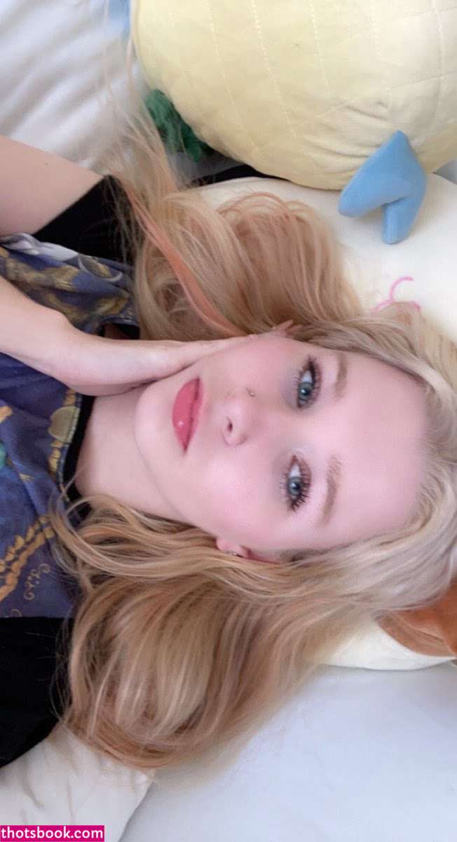 Porcelainpixie Photo #30