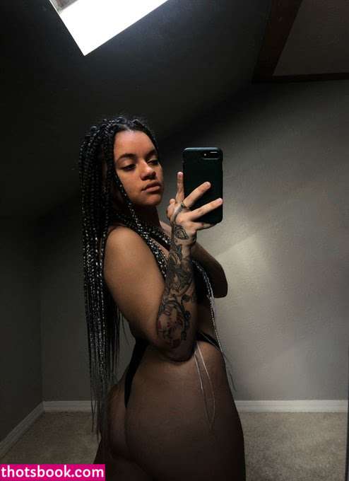 vieraralyn Photo #30