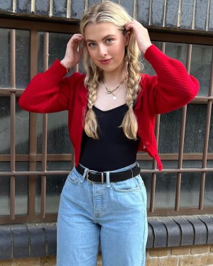 Anais Gallagher Photo #30