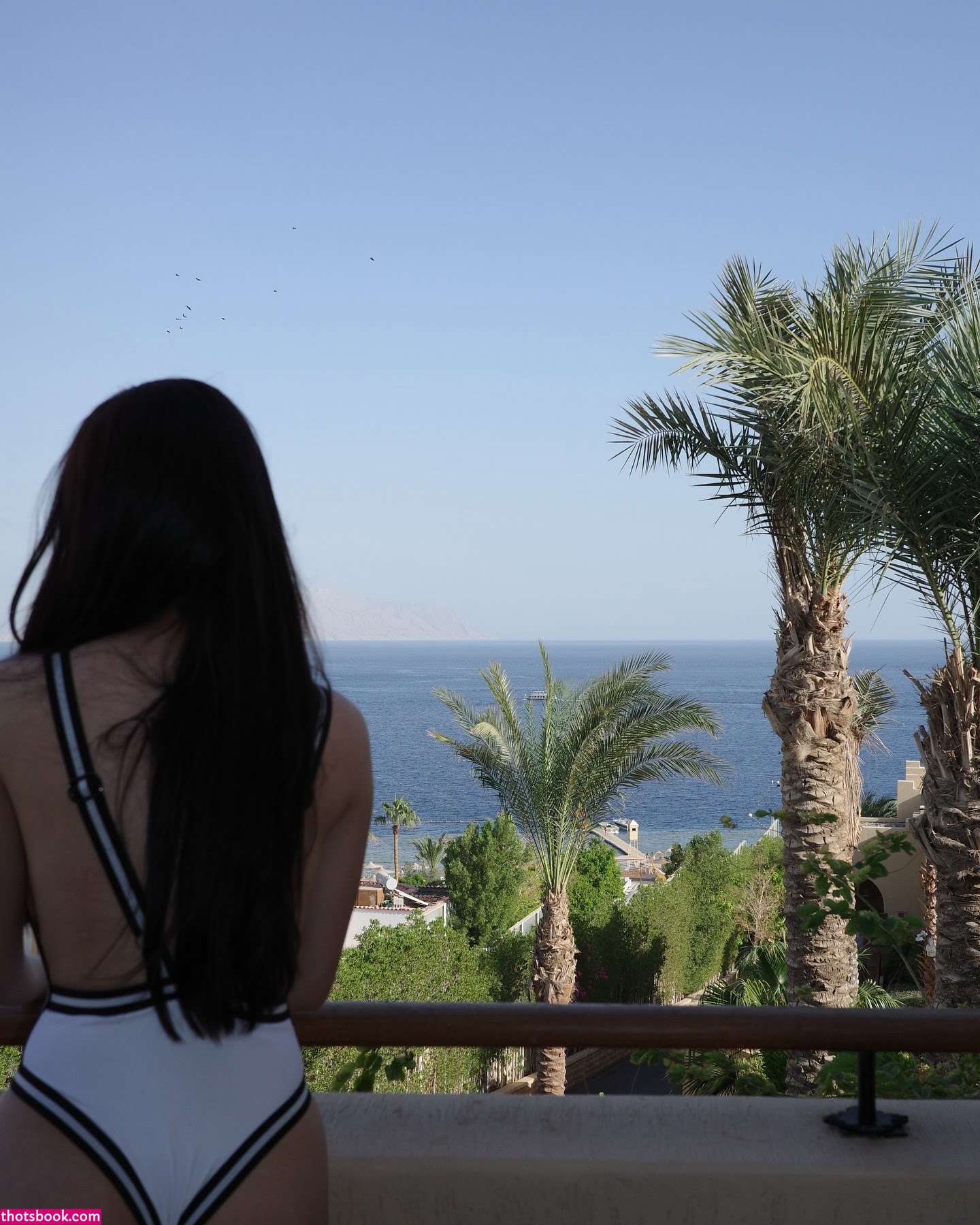 Arabella Gregory Photo #19