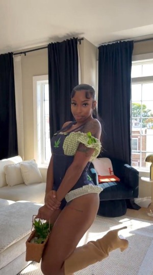 Ashley Burgos Photo #29