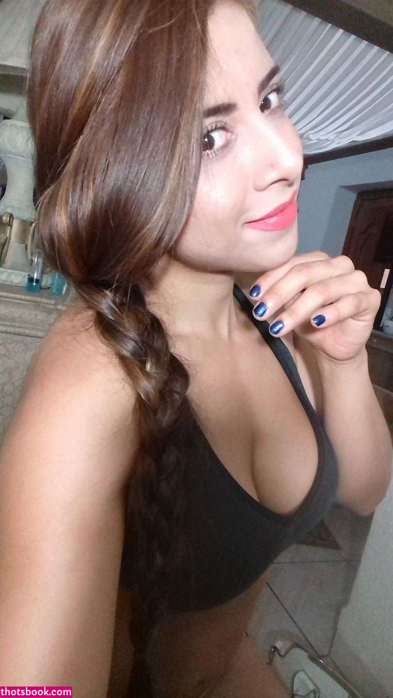 Elda de la Torre Photo #7