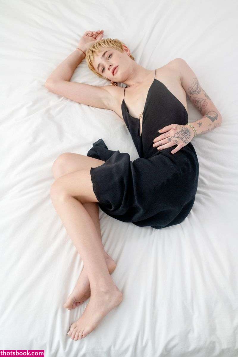 Esther Mcgregor Photo #13