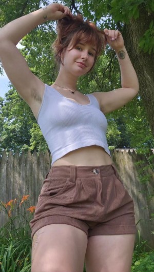 Lydia Garnet Photo #19