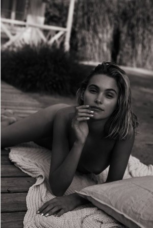 Nikki Hillier Photo #13