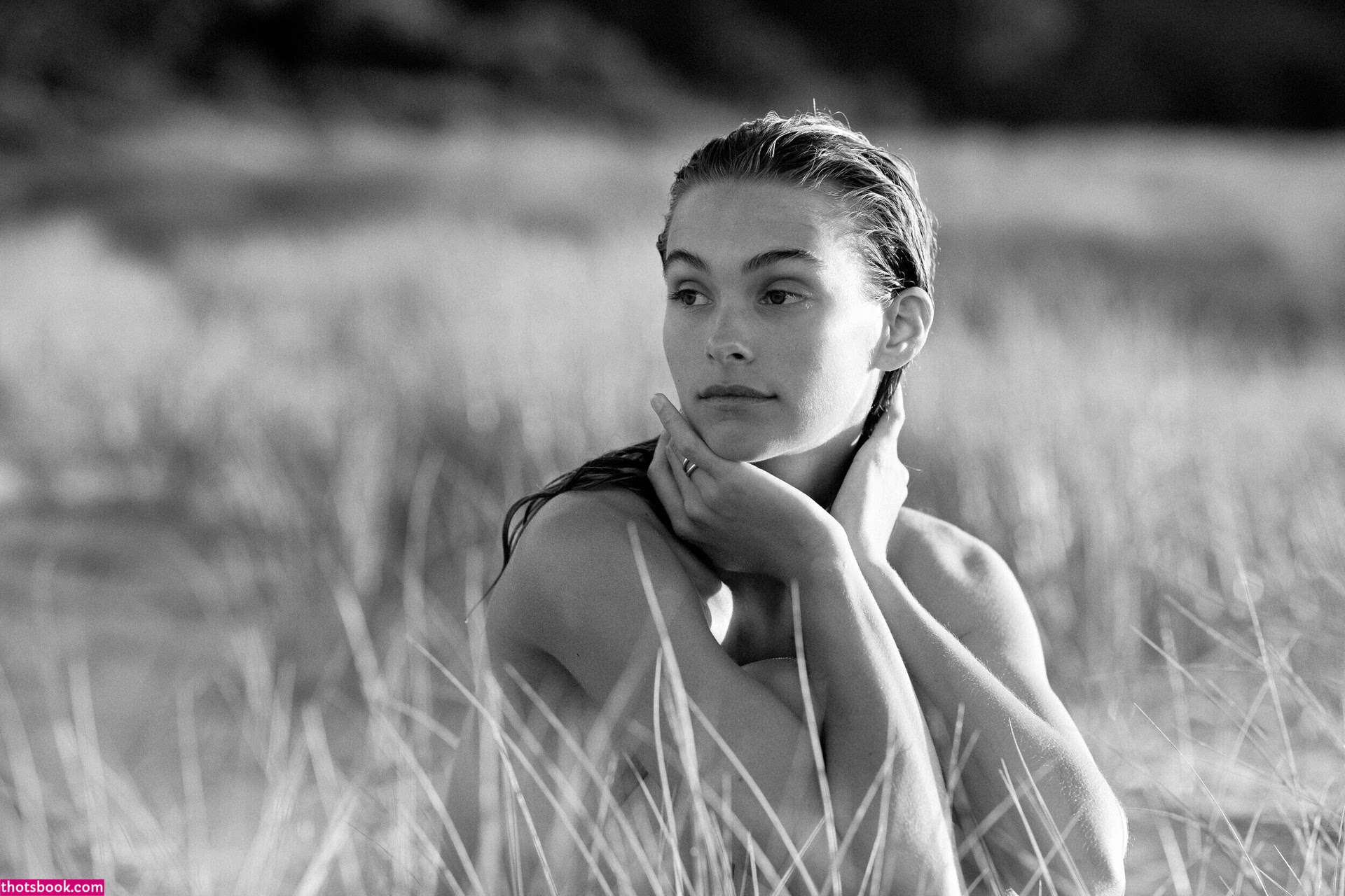 Nikki Hillier Photo #27