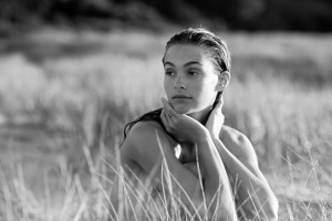 Nikki Hillier Photo #27