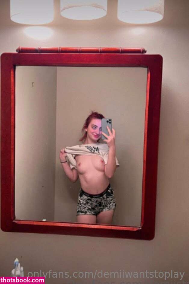 Demii Starr Photo #17