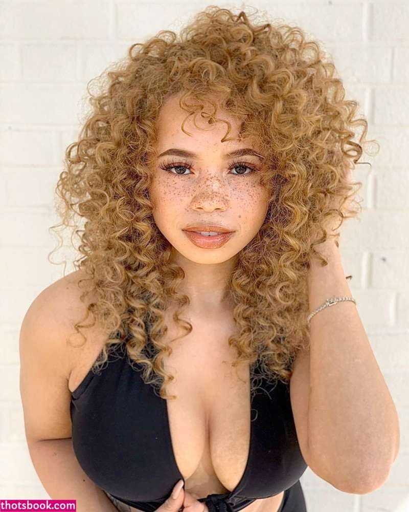 mayaregiii Photo #10