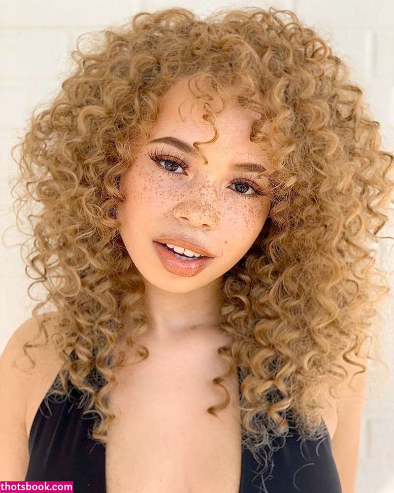 mayaregiii Photo #13