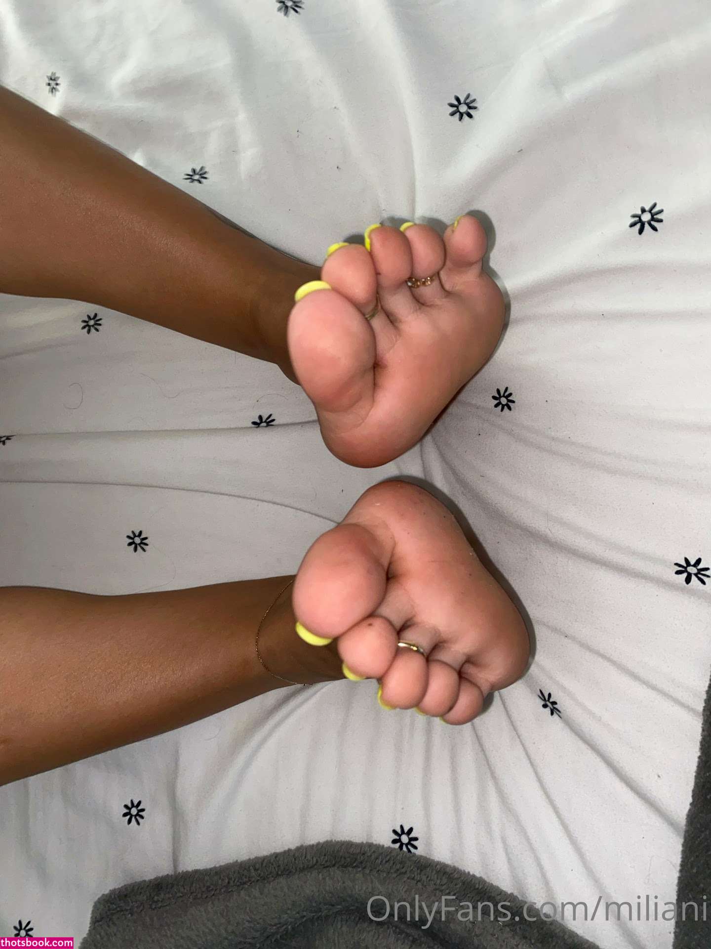 feetbymiliani Photo #16