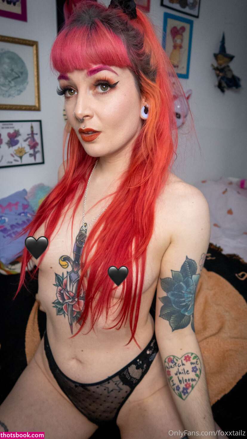 Foxxtailz Photo #13