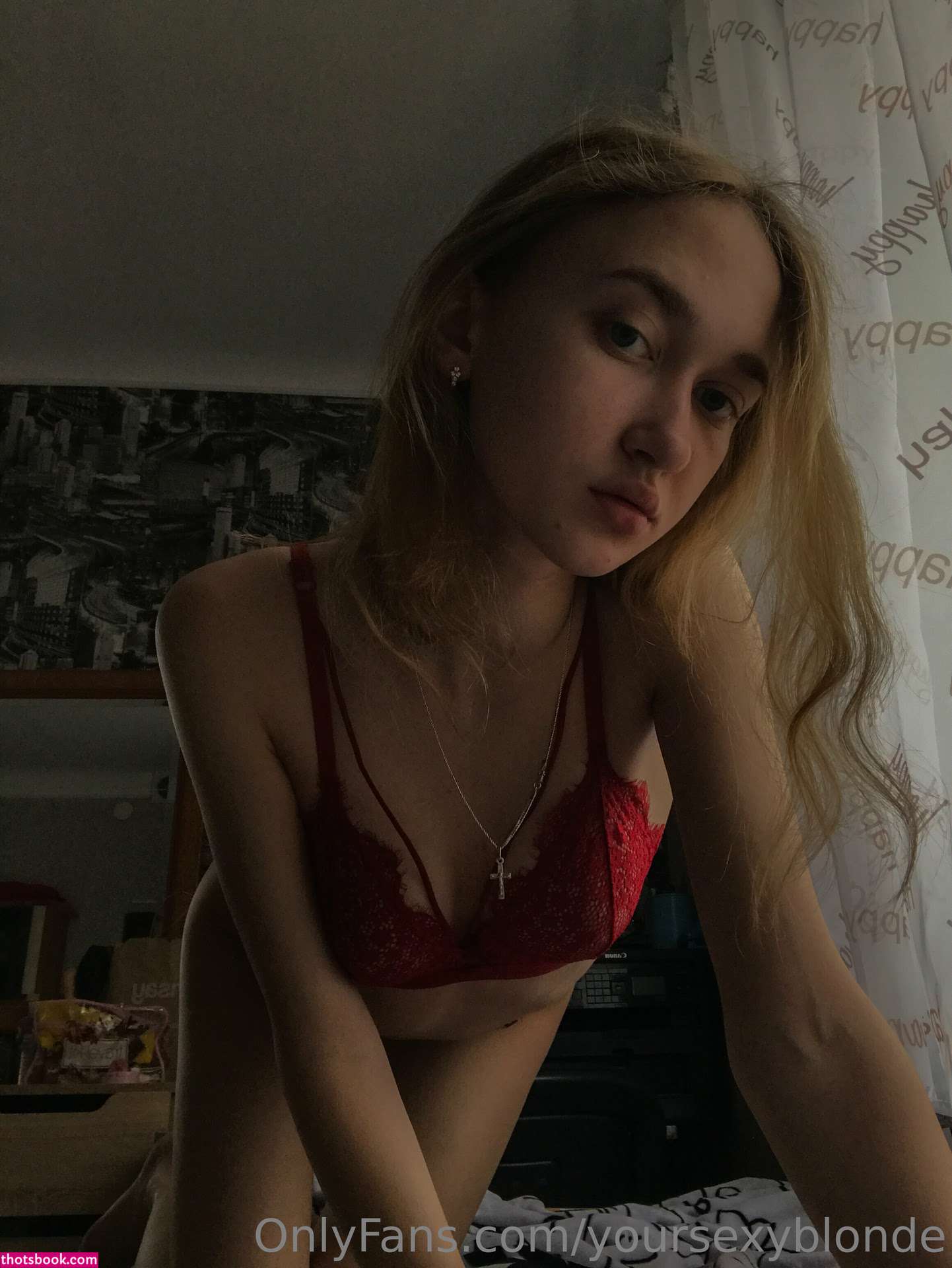 yoursexyblonde Photo #7