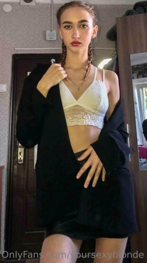 yoursexyblonde Photo #26