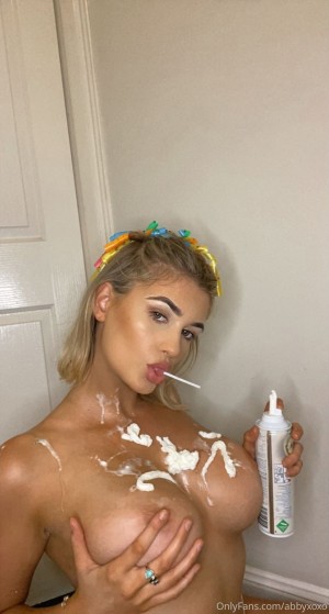 Imogen Bashford Photo #34