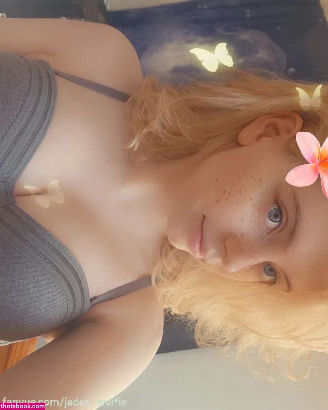 Jadan Wolfie Photo #14