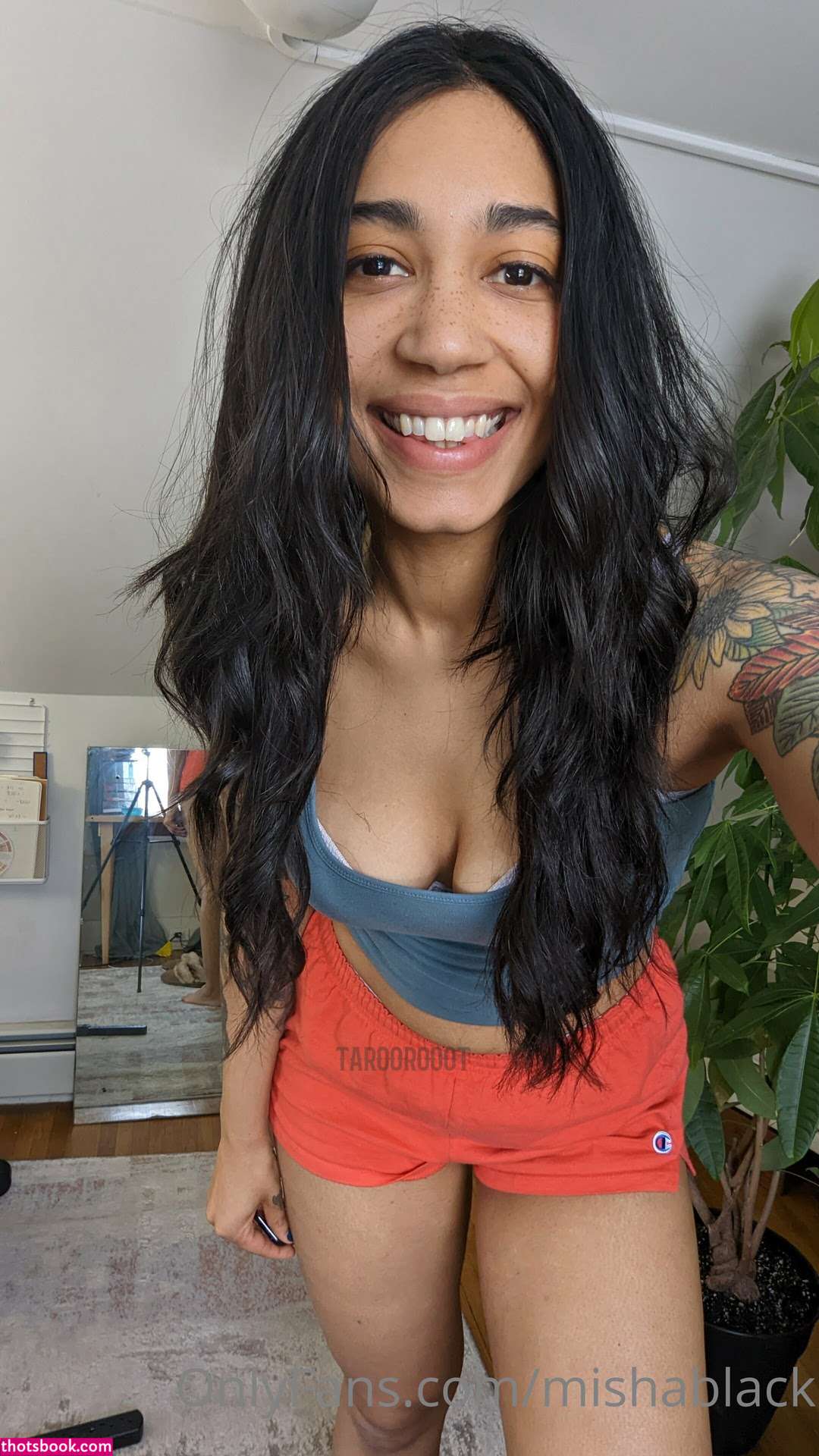 mishablack Photo #12