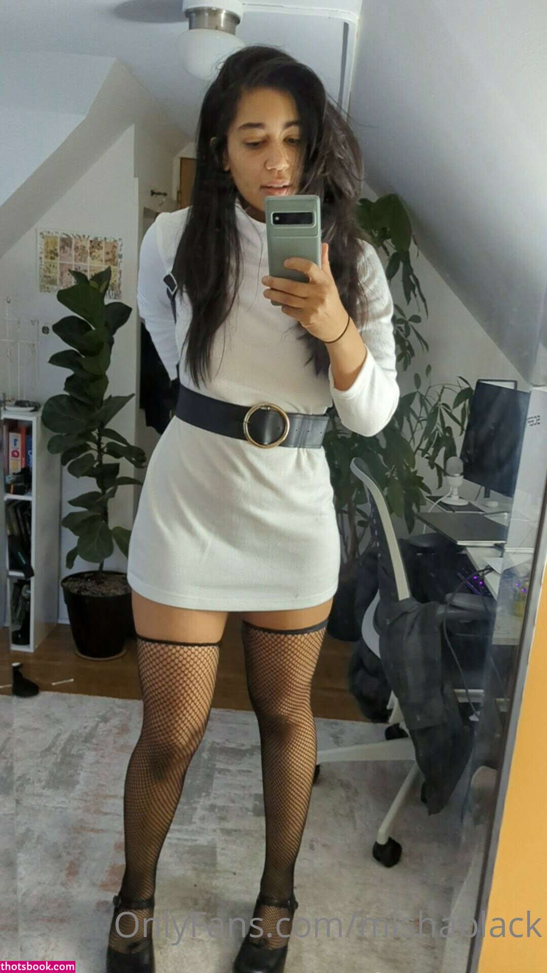 mishablack Photo #26