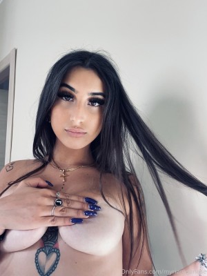 Myriam Danese Photo #11