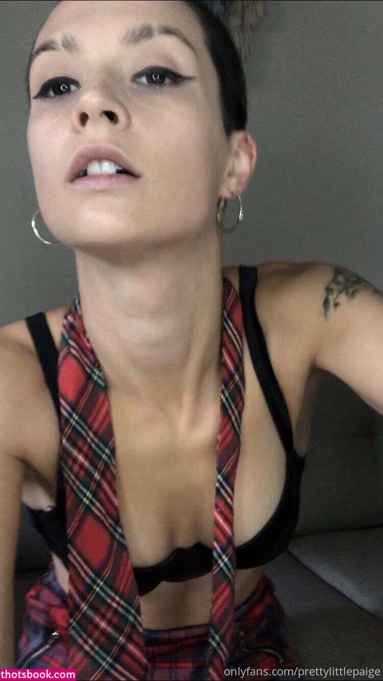 prettylittlepaige Photo #15