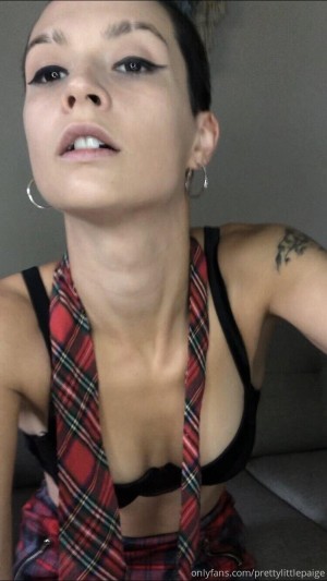 prettylittlepaige Photo #15