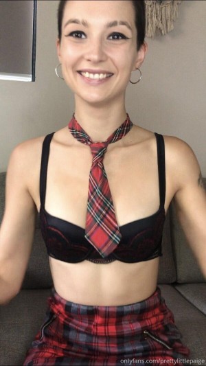 prettylittlepaige Photo #18