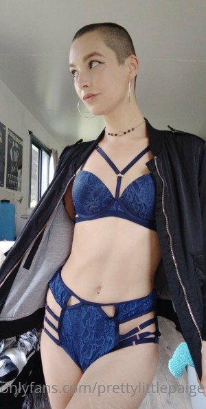 prettylittlepaige Photo #21