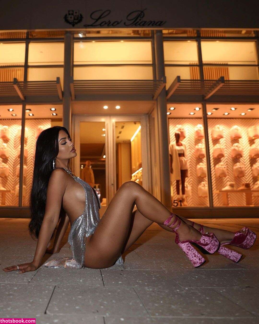 Aneeqa Farid Photo #20