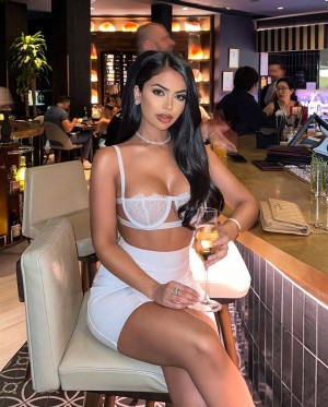 Aneeqa Farid Photo #22