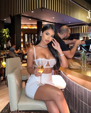 Aneeqa Farid Photo #23