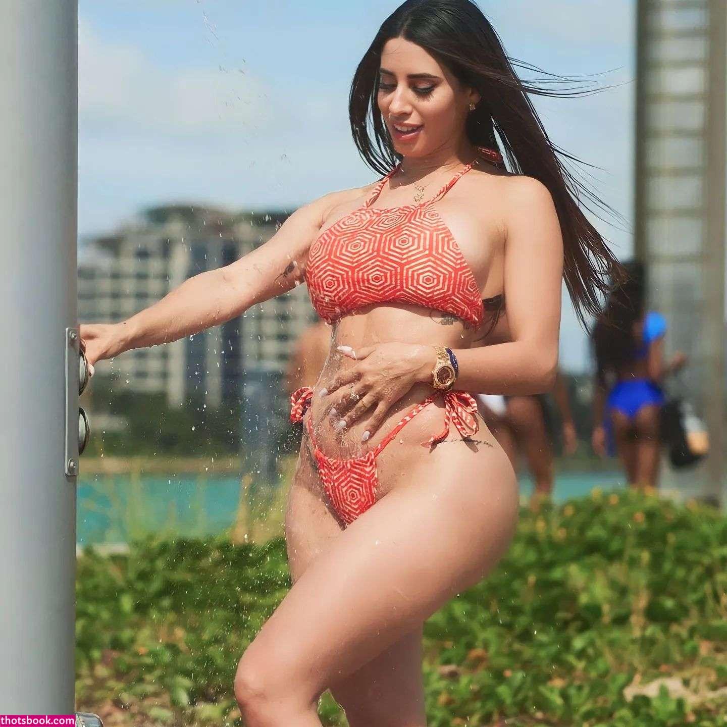 Jasleen Brar Photo #5