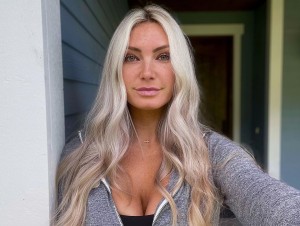 Jordan Elizabeth Photo #19