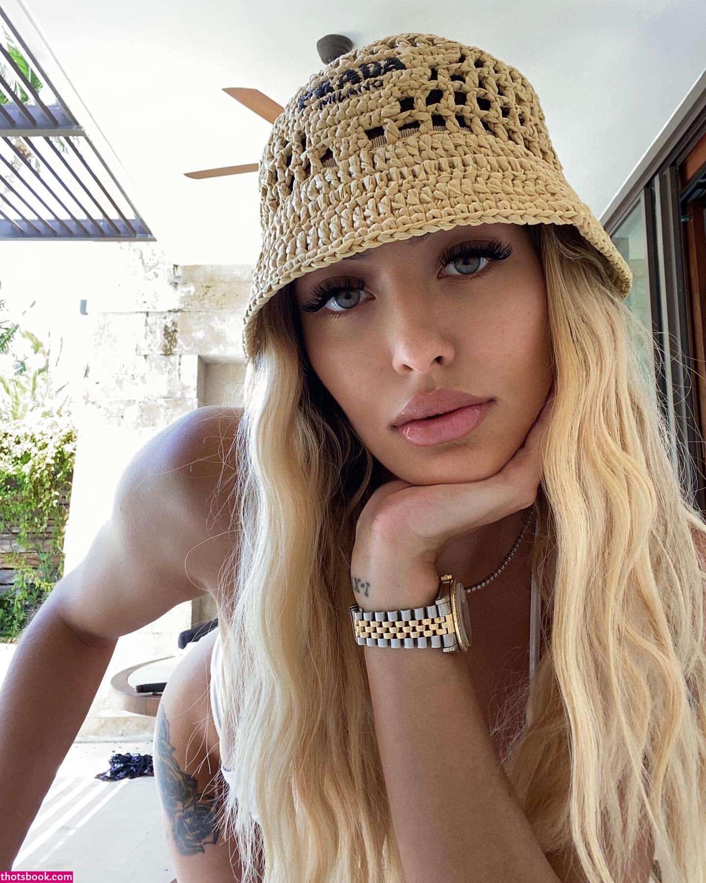 Renee Estella Photo #24