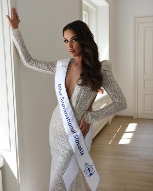 Simona Leskovska Photo #20