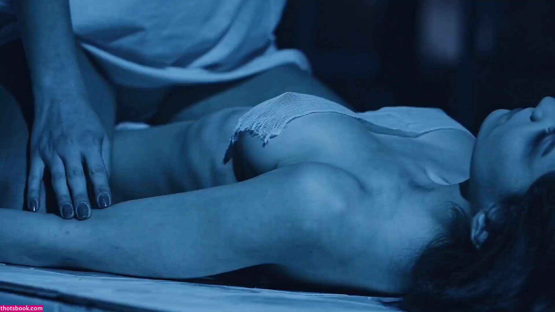 Vahide Bulu Photo #30