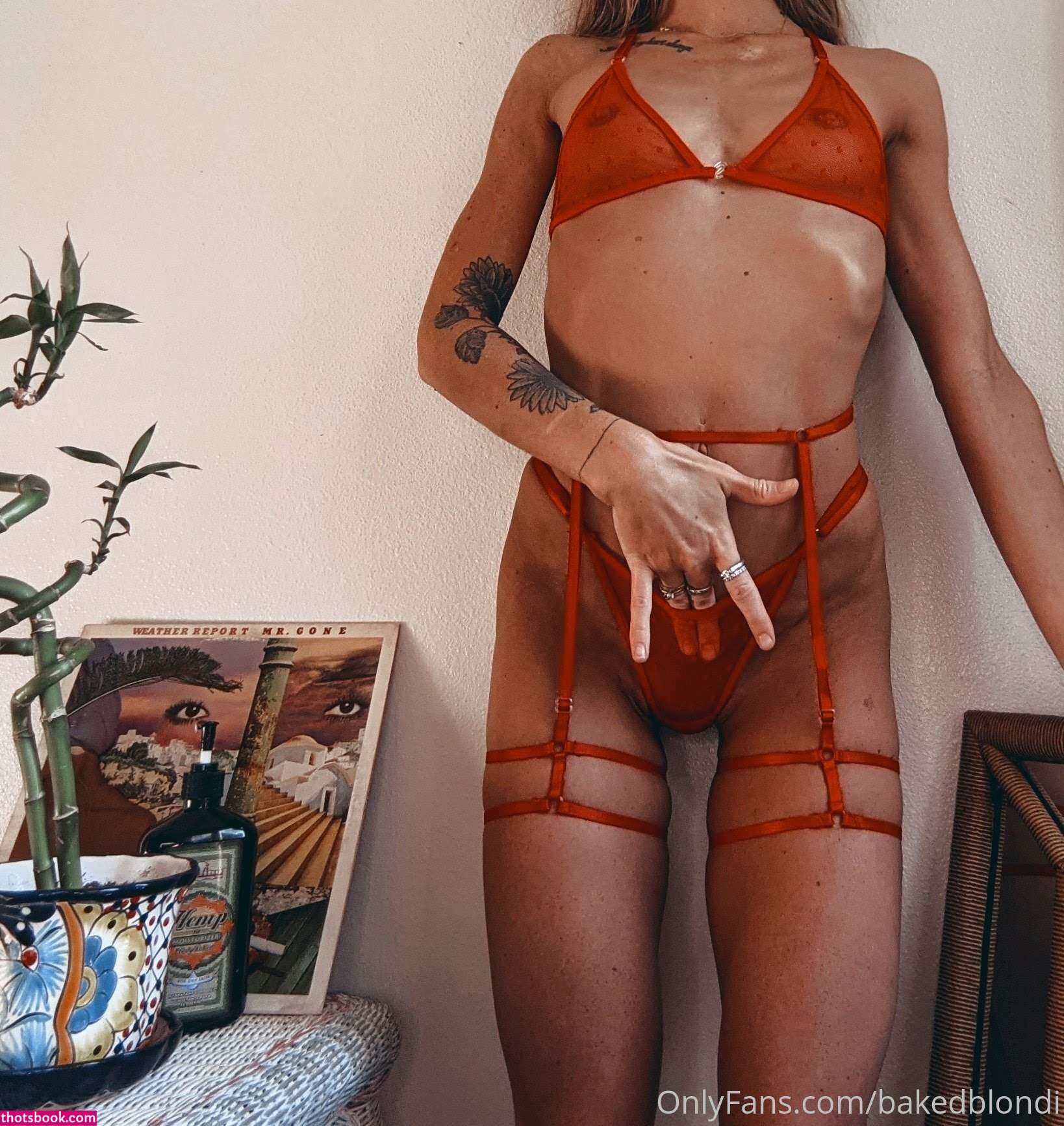 bakedblondi Photo #10