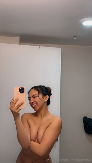 bobabuttmeg Photo #7