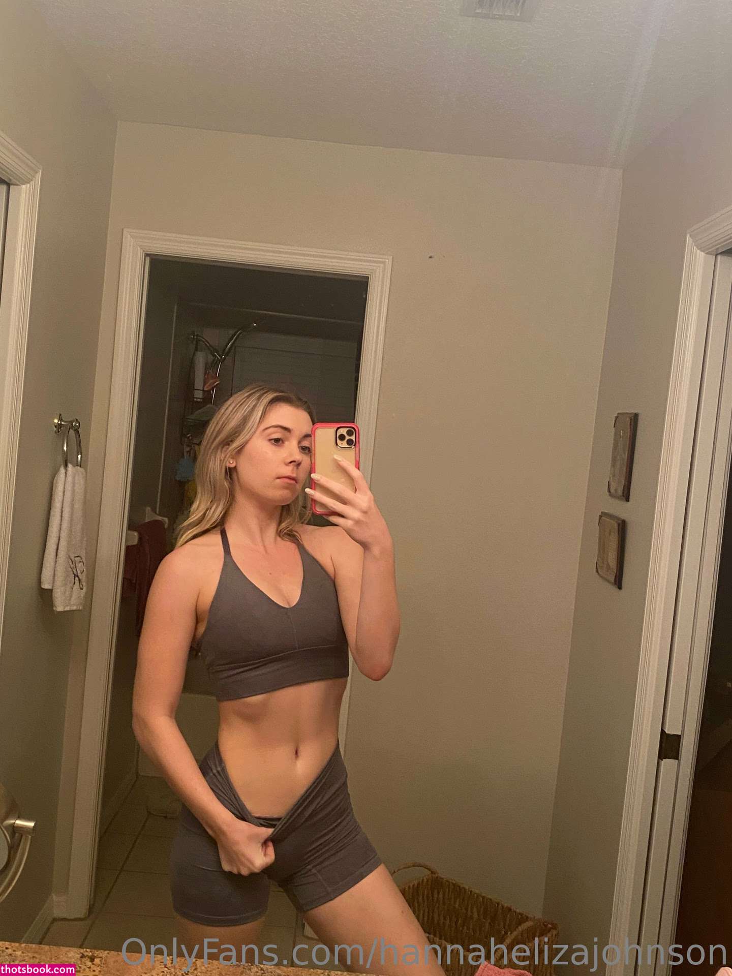 hannahelizajohnson Photo #7