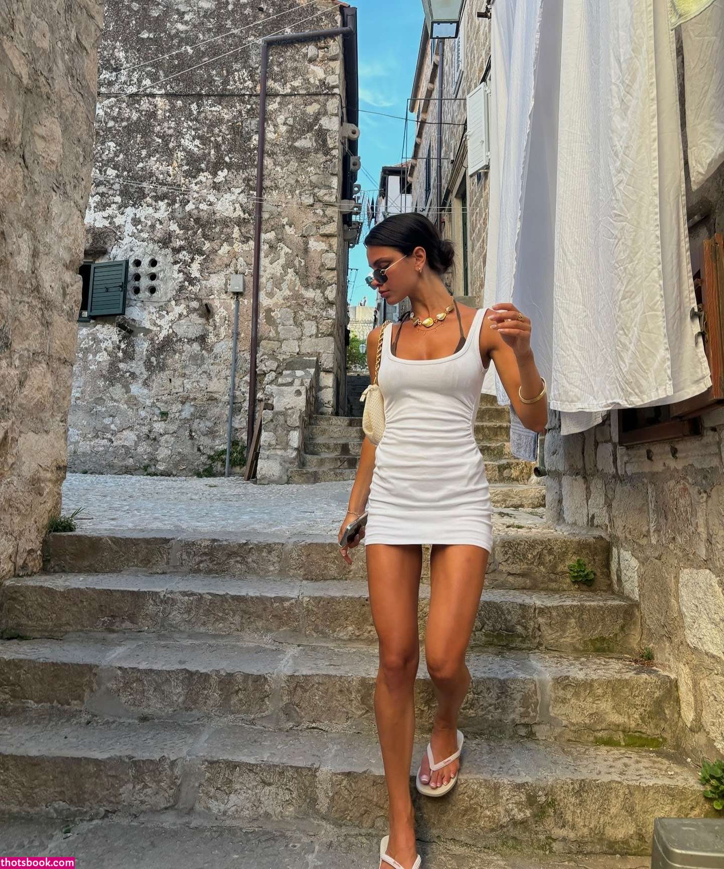 Olivia Grivas Photo #32