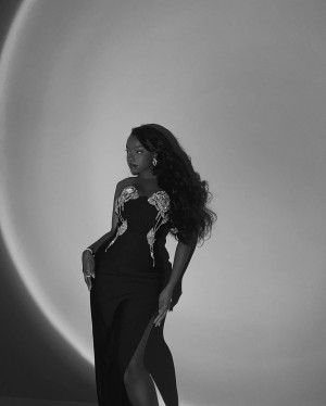 Savannah Perkins Photo #10