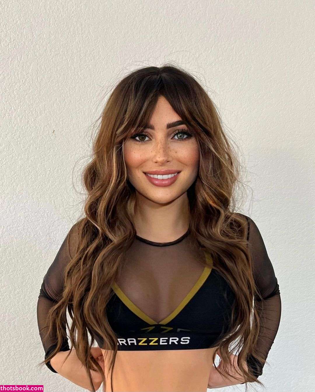 Sophia Vay Photo #16