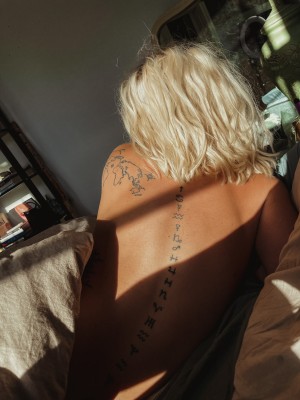 Taylor Hughs Photo #19