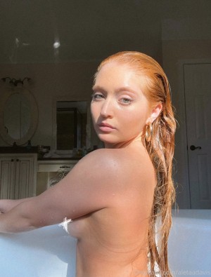 Aleta Davis Photo #29