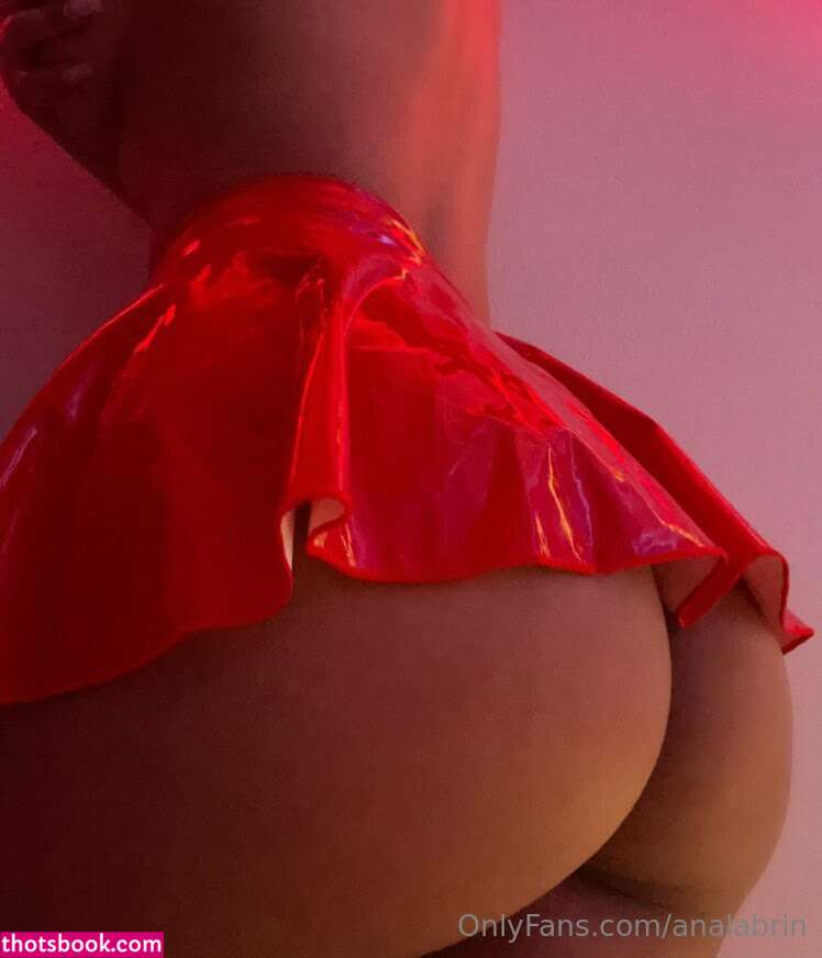 Ana Labrin Photo #18