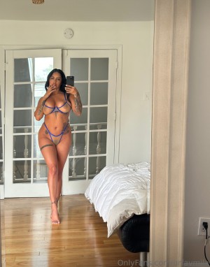 Gaby Contreras Photo #48