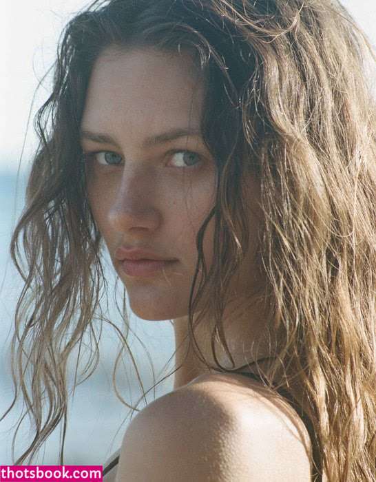 Maelys Garouis Photo #4