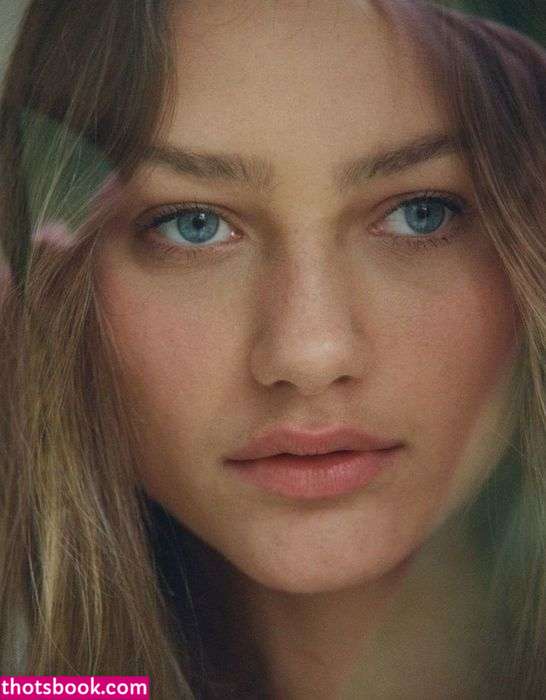 Maelys Garouis Photo #5