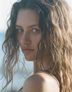 Maelys Garouis Photo #4