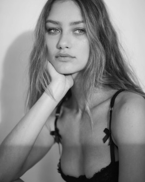 Maelys Garouis Photo #6