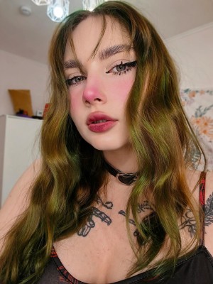 Meowmarziiia Photo #6